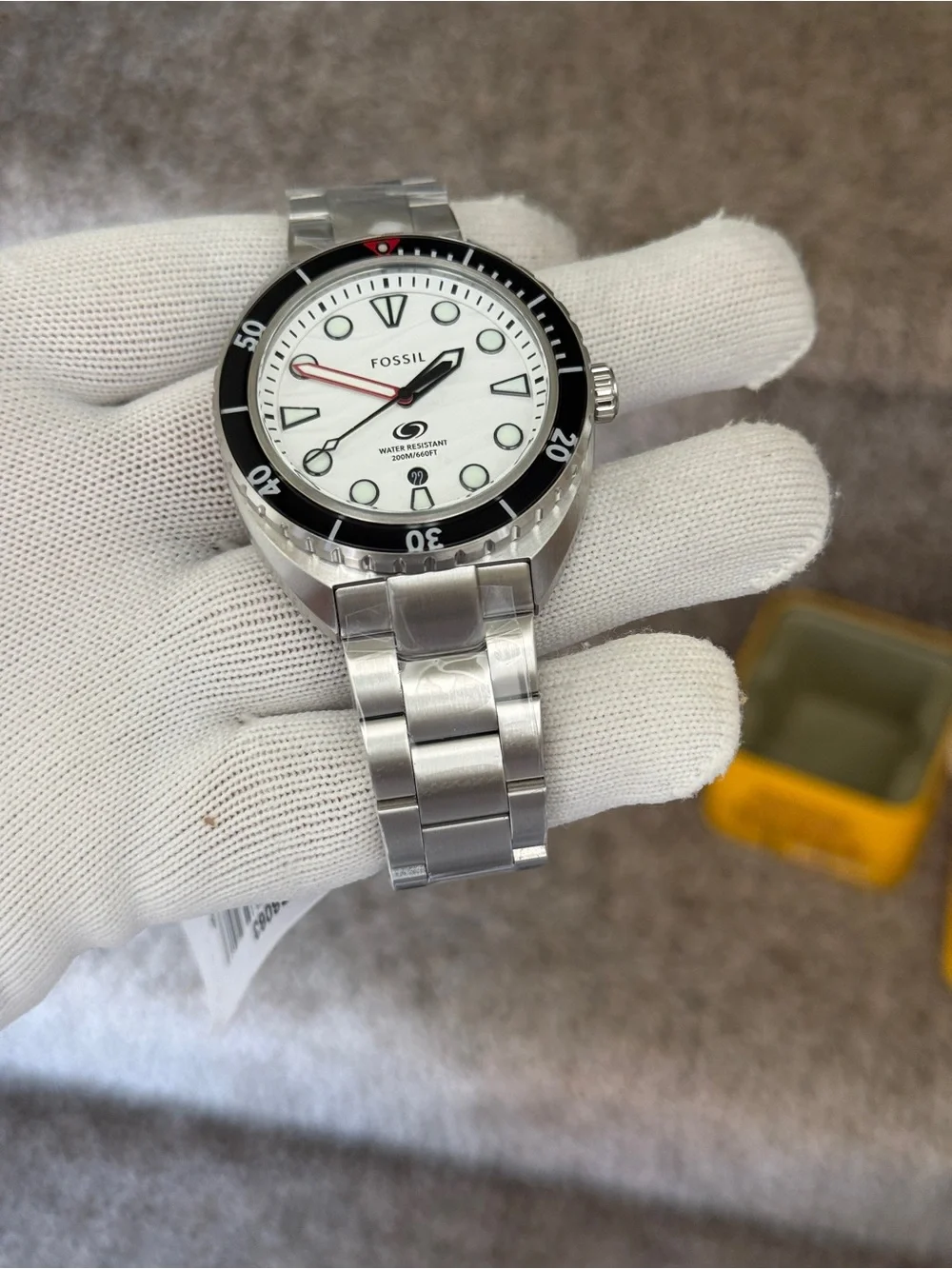 Fossil Stainless Steel Diver Watch - White Dial, Black Bezel Mens